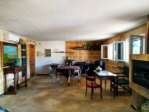 Svit - terrass - utsikt mot poolen (Queen)