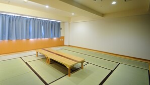 Traditional-Zimmer (Japanese Style, 20 Tatami-mats) | Schreibtisch, kostenloses WLAN, Bettwäsche