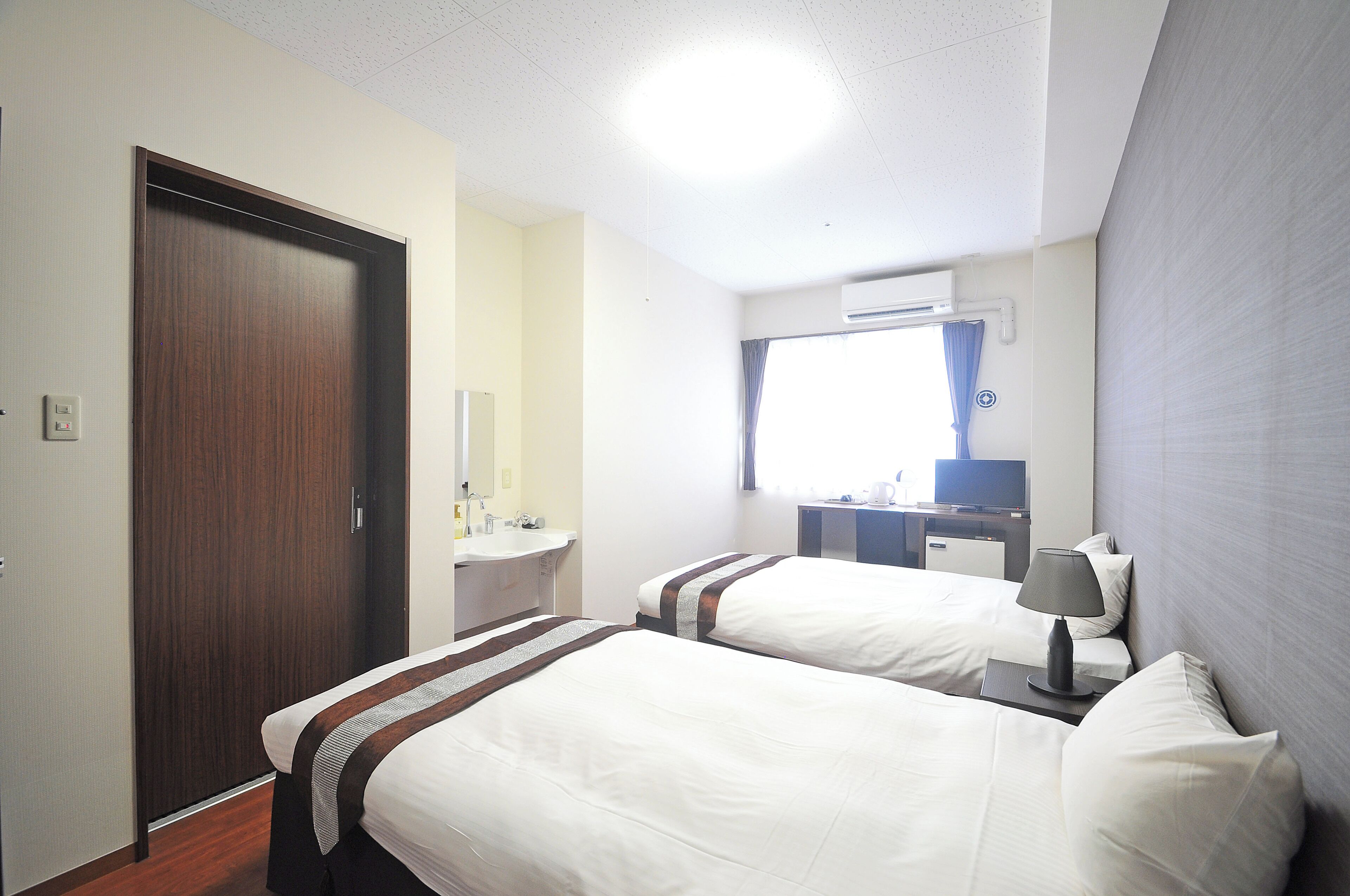 Desk, free WiFi, bed sheets, wheelchair access