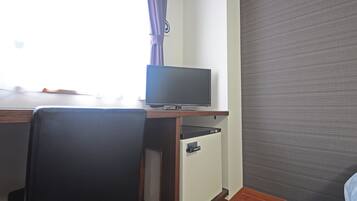 Mini fridge