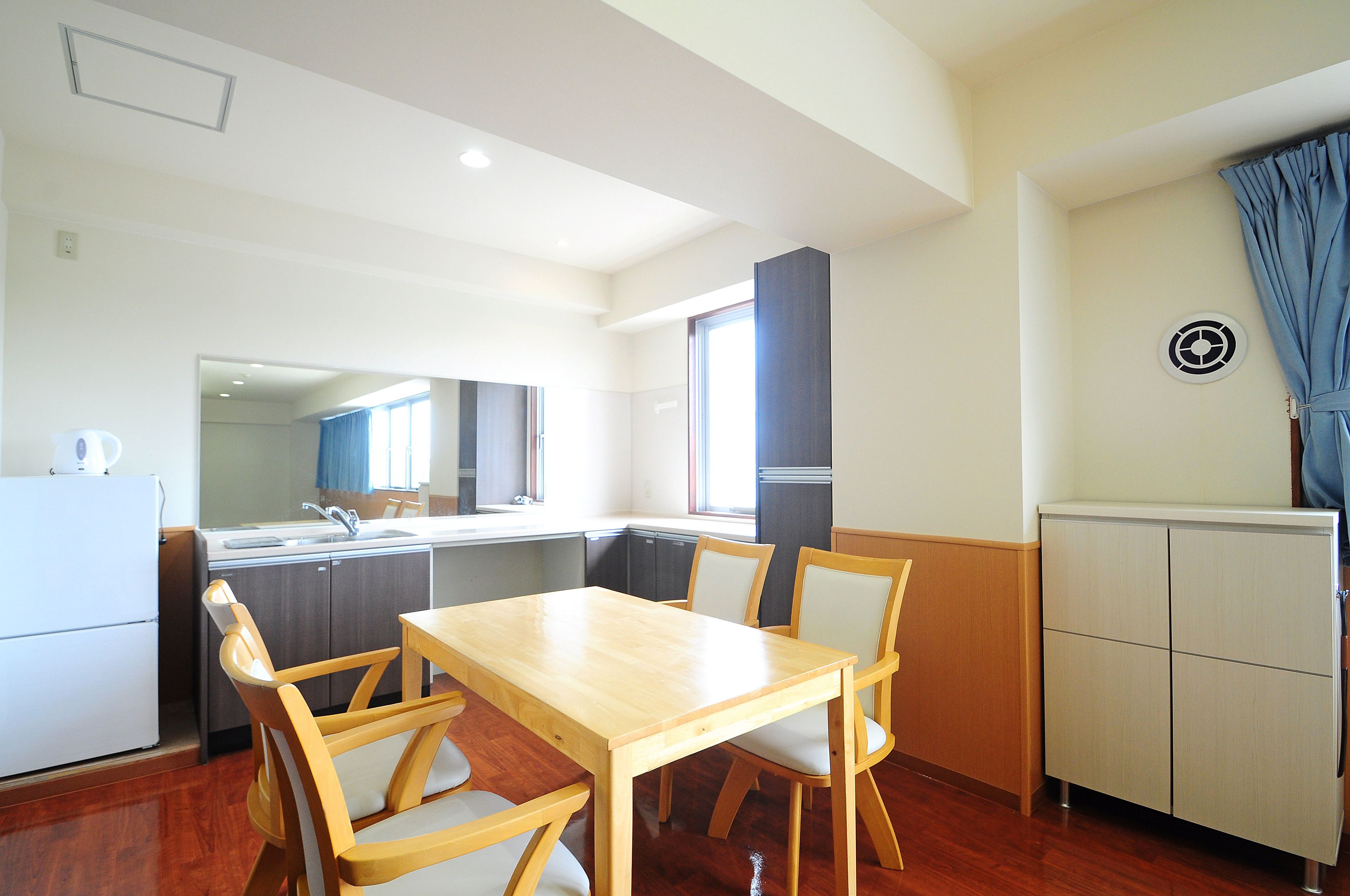 japanese style room (25 tatami-mats) | in-room dining