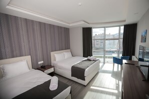 Premium bedding, minibar, in-room safe, desk - Grand Dost Hotel (Osmancik)