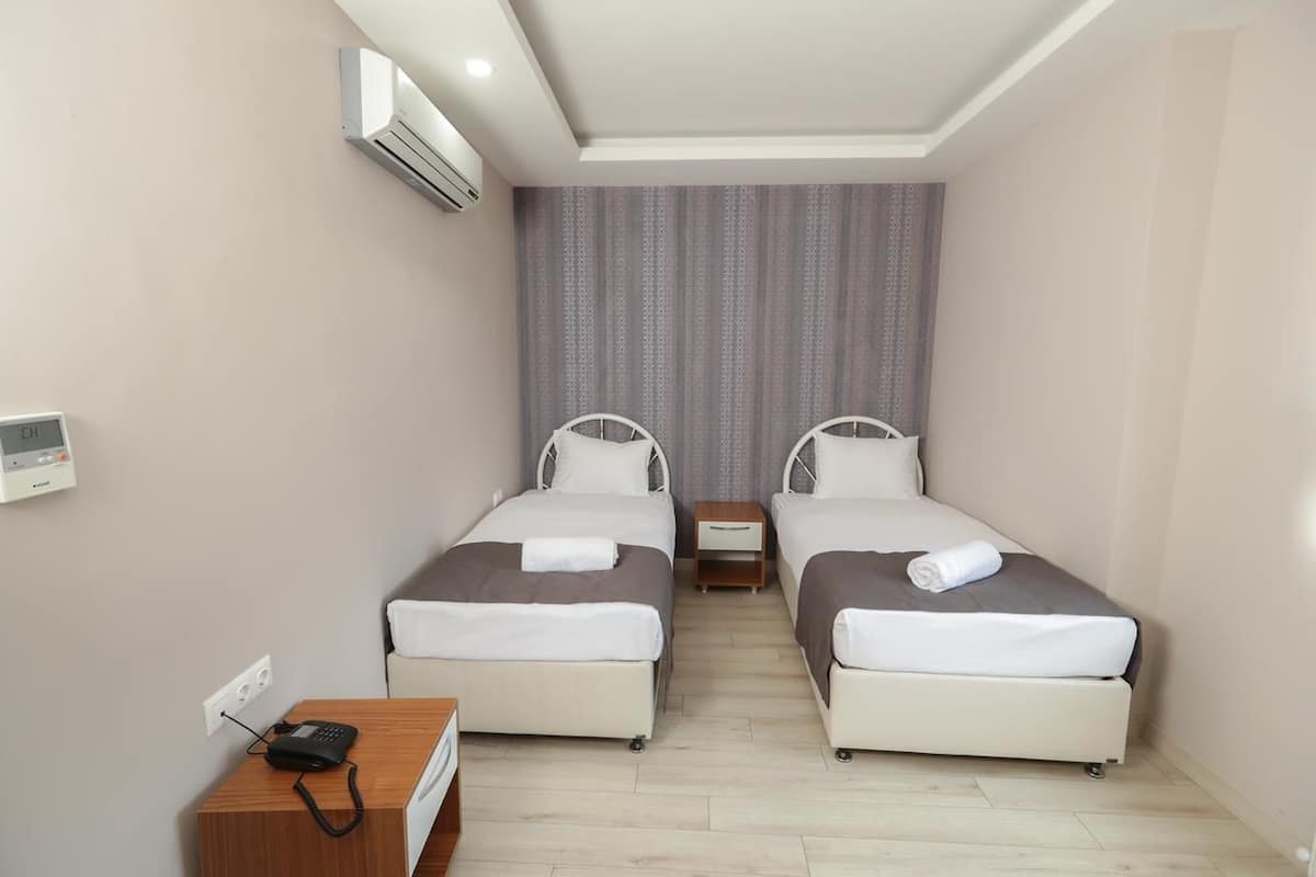 Ropa de cama de alta calidad y minibar