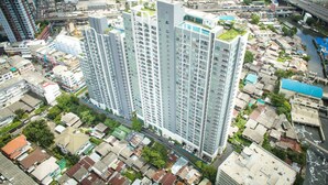 Aerial view - High Floor 1 BR City View Near BTS (Bangkok)