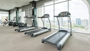 Gym - High Floor 1 BR City View Near BTS (Bangkok)
