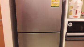 1 Bedroom Condo | Room amenity