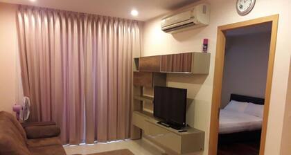 High Floor near Petchaburi MRT