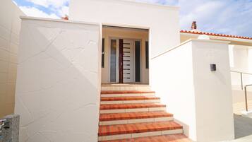 Majoituspaikan sisäänkäynti