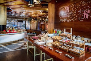 Daily continental breakfast for a fee