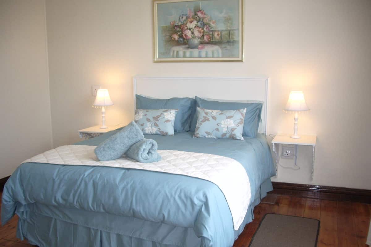 Basic Double Room