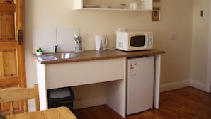 Unclassified image, 3 of 23, button - Dee's BnB (Pretoria)