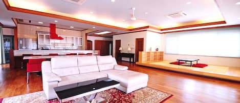 Cottage | Living area