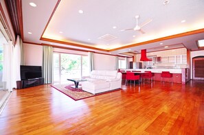 村舍 | 起居区 | 平板电视