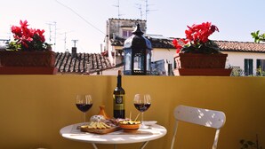 Apartamento, 3 quartos | Terraço/pátio