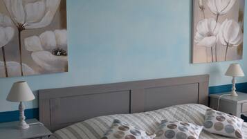 Quarto casal ou duplo conforto | Individualmente decorados, individualmente mobiliados, Wi-Fi de cortesia