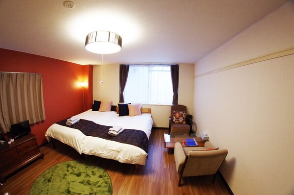 아파트 (for 3 Guests, 301) | 책상, 무료 유선 인터넷, 침대 시트