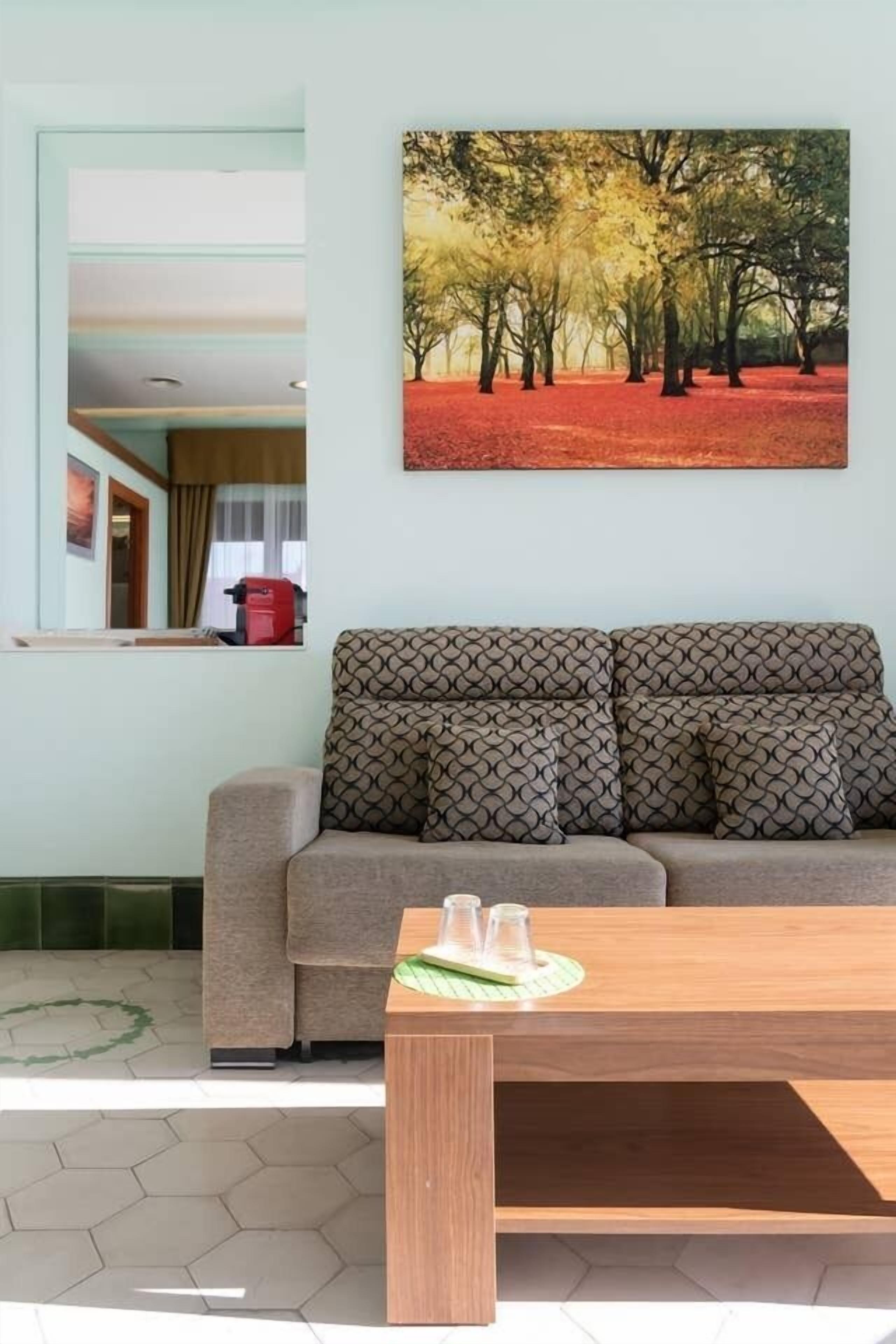 studio suite | 1 bedroom, minibar, in-room safe, desk