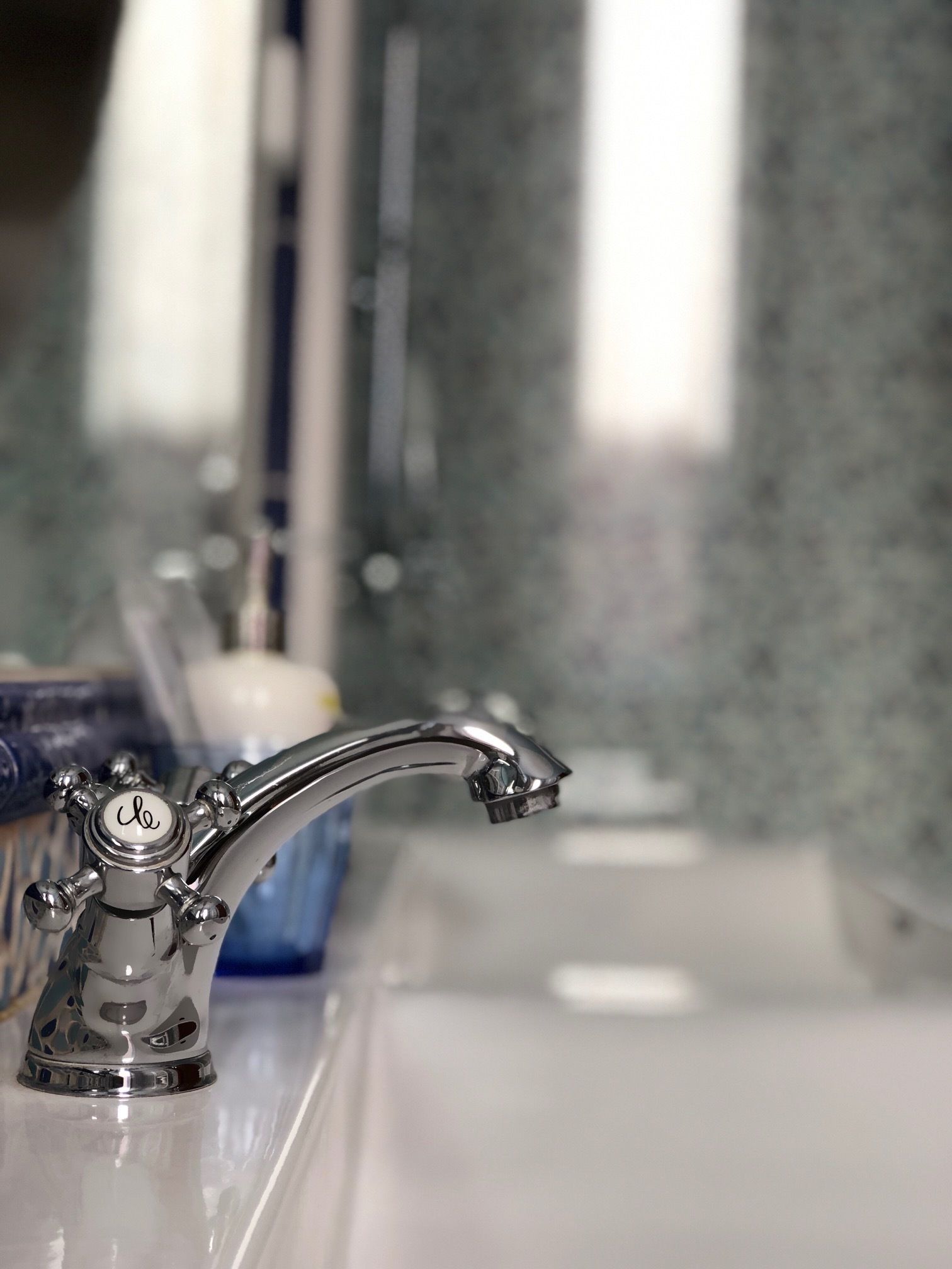 design double room | bathroom | jetted bath, rainfall showerhead, free toiletries, hair dryer