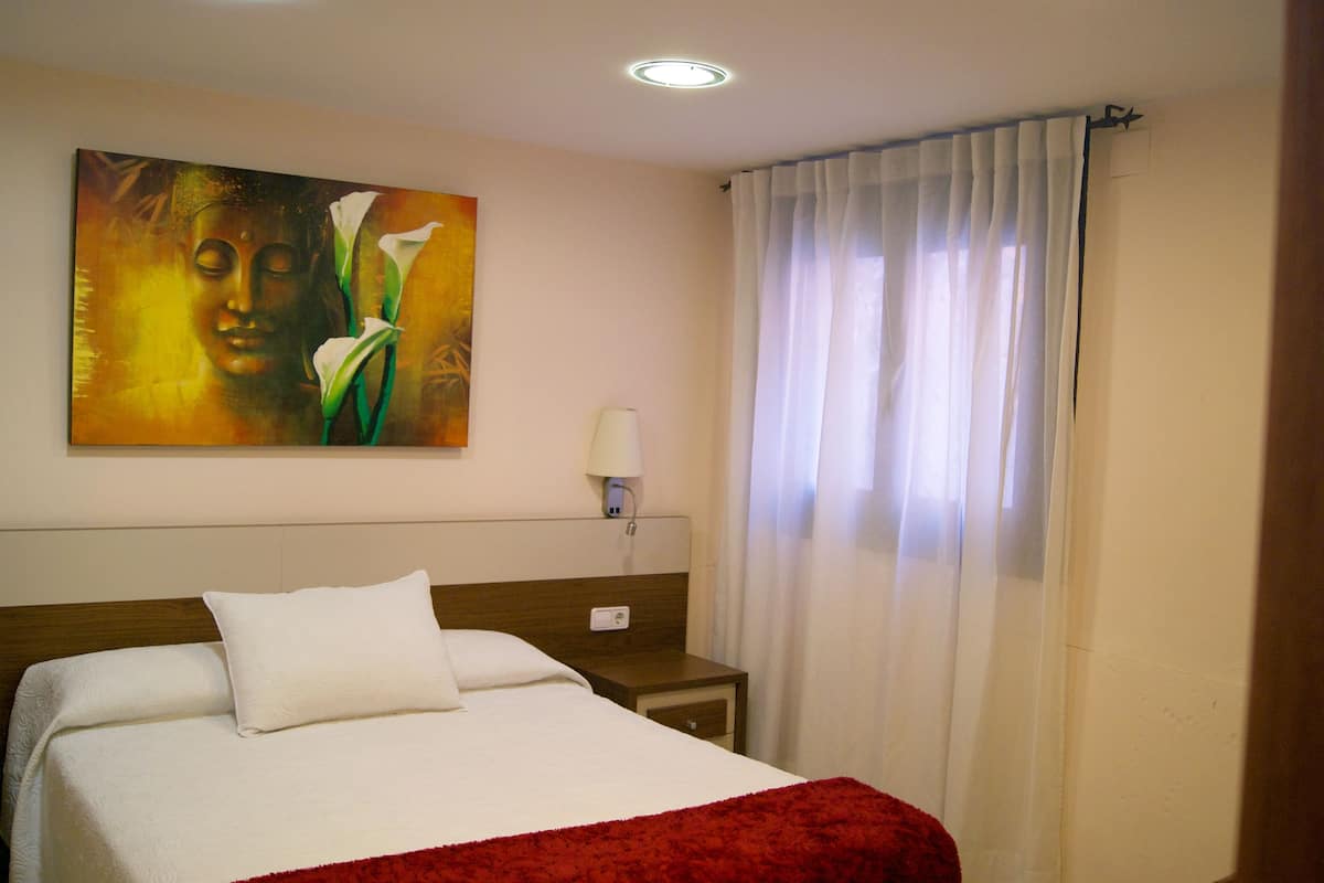 1 bedroom, minibar, in-room safe, desk