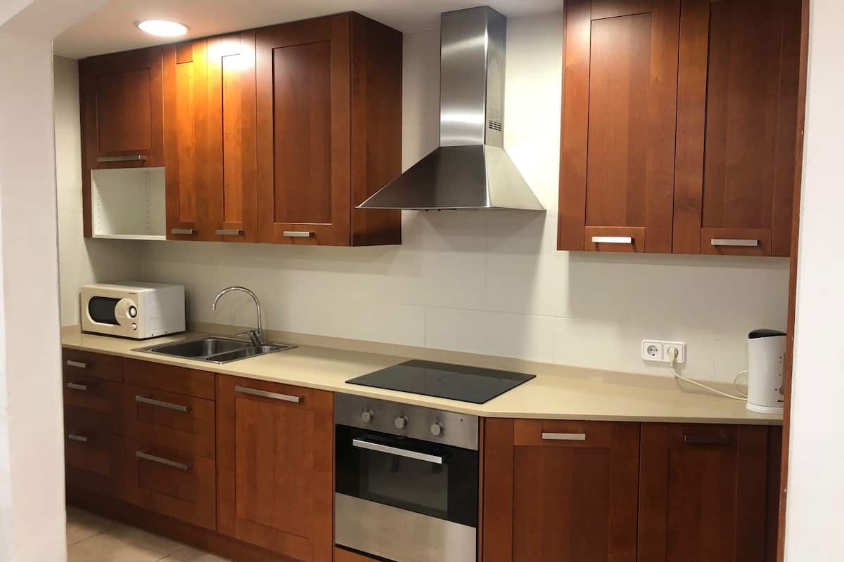 apartment | private kitchen | fridge