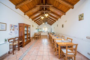 Petit déjeuner buffet compris