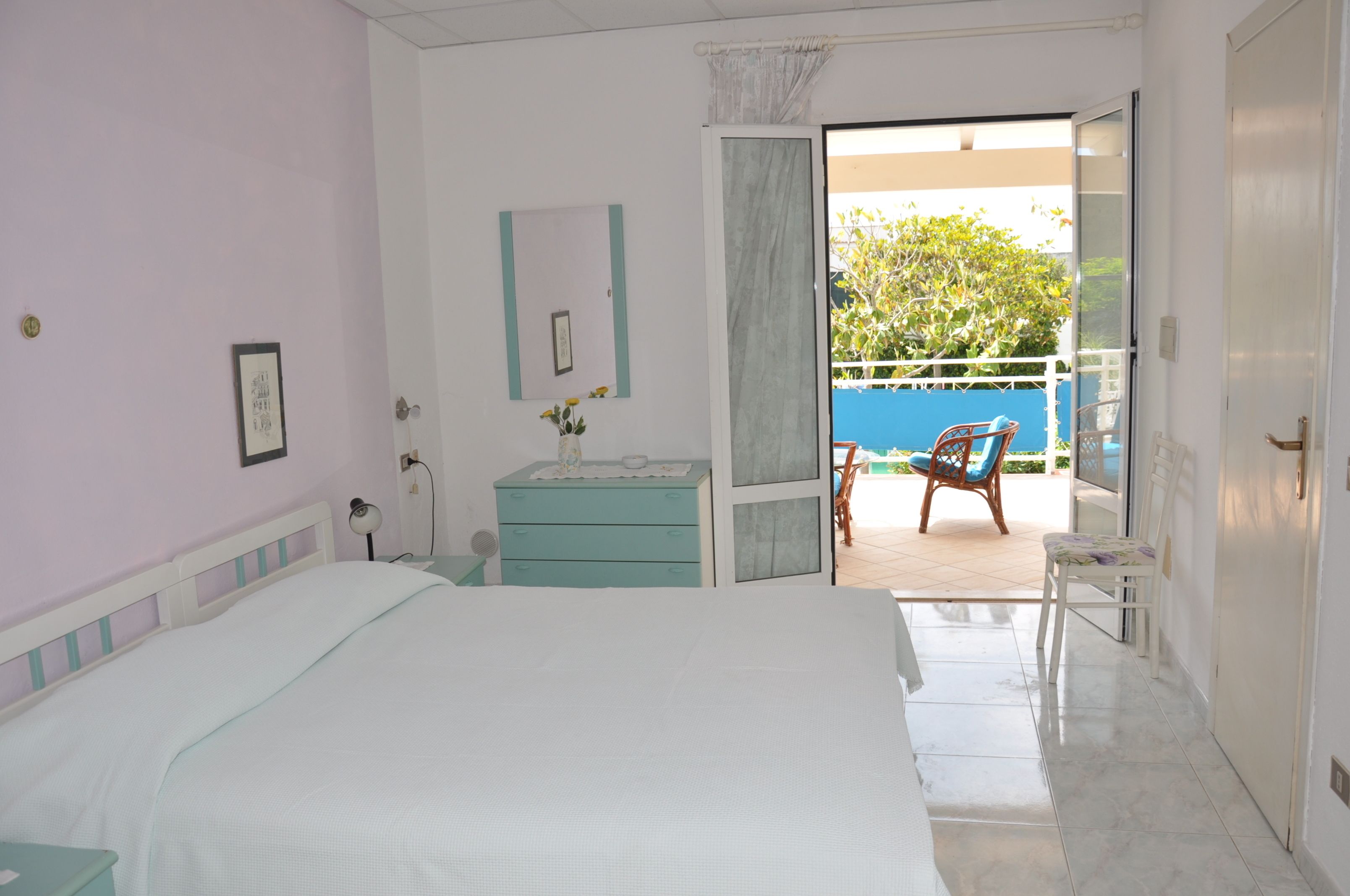 Quarto casal ou duplo básico | Wi-Fi de cortesia, roupa de cama