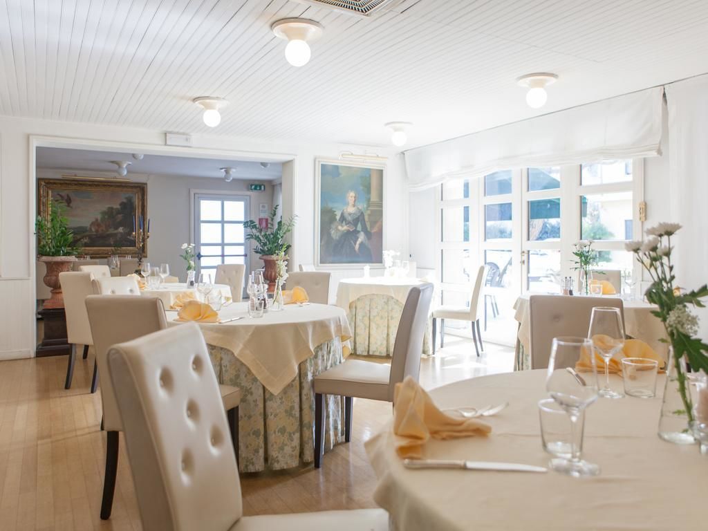 Free daily local cuisine breakfast