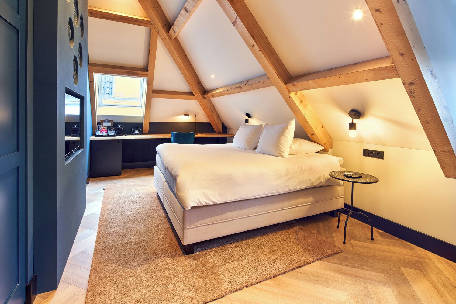 comfort room i hotel zuidkade | 1 bedroom, premium bedding, minibar, in-room safe