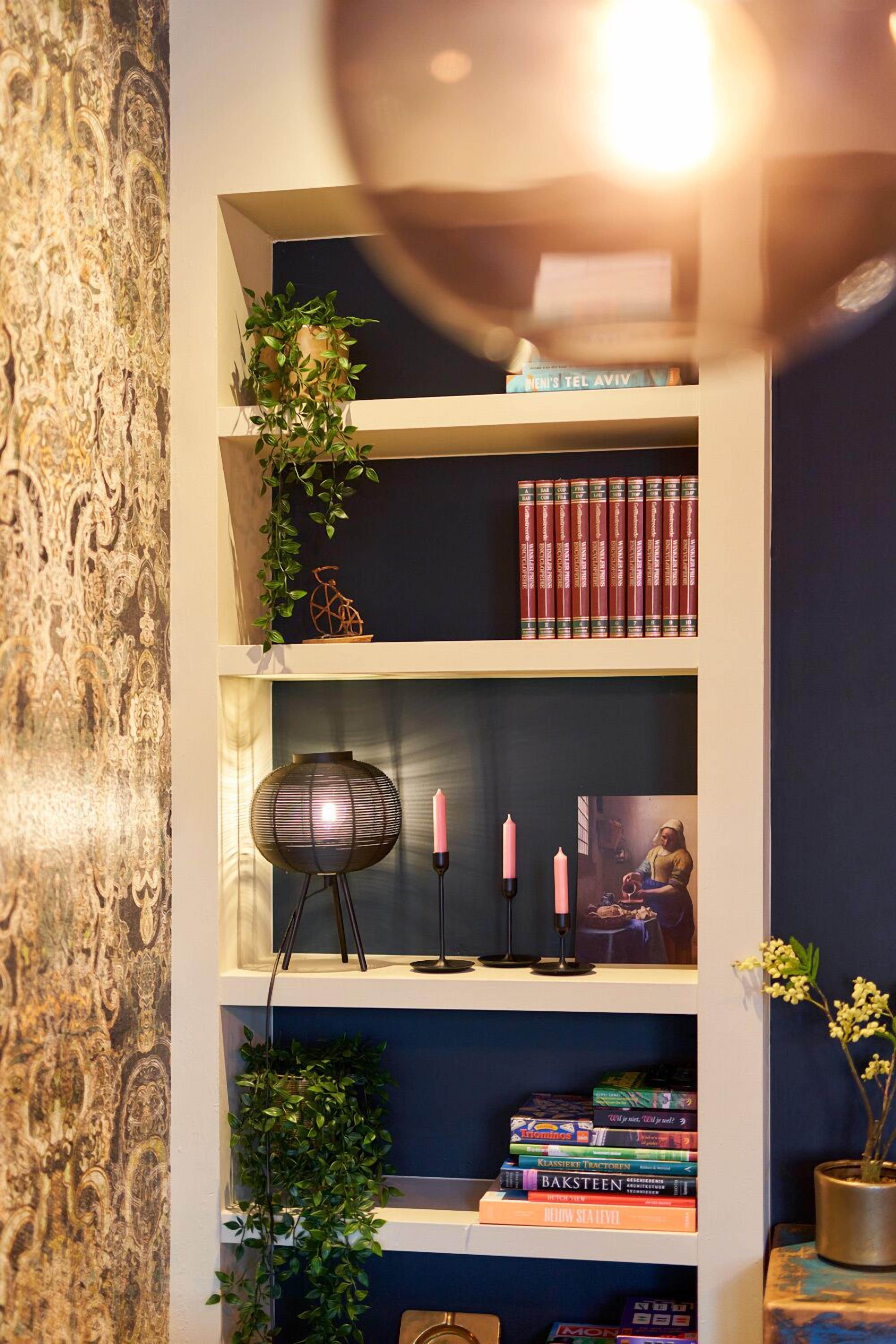 daily buffet breakfast (eur 15 per person)