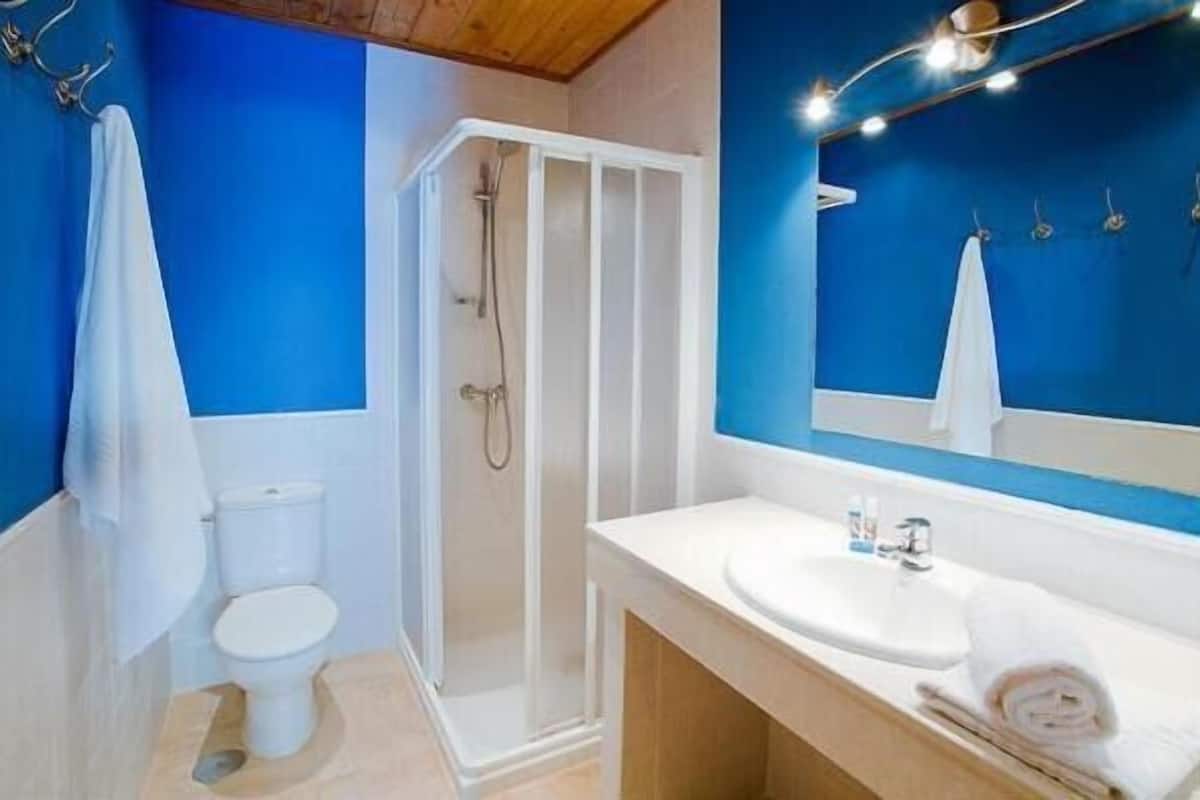 free toiletries, hair dryer, bidet, towels