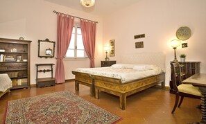 Apartment, 2 Schlafzimmer | 2 Schlafzimmer, Babybetten, kostenloses WLAN, Bettwäsche