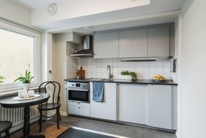 Refrigerador, microondas, tetera/pava eléctrica
