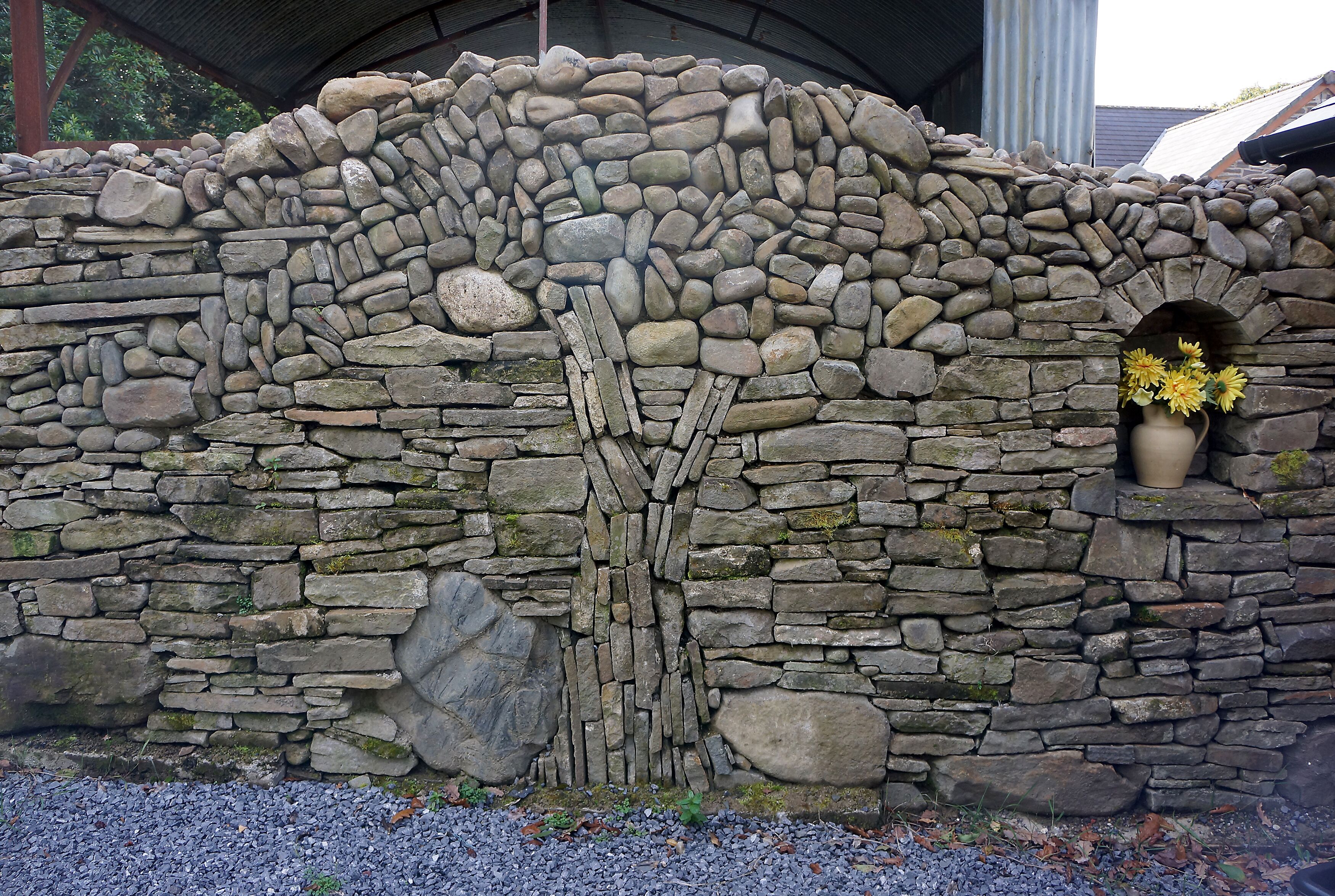 Design Cottage, 3 Bedrooms, Courtyard Area (Ty Gambo) | Terrace/patio