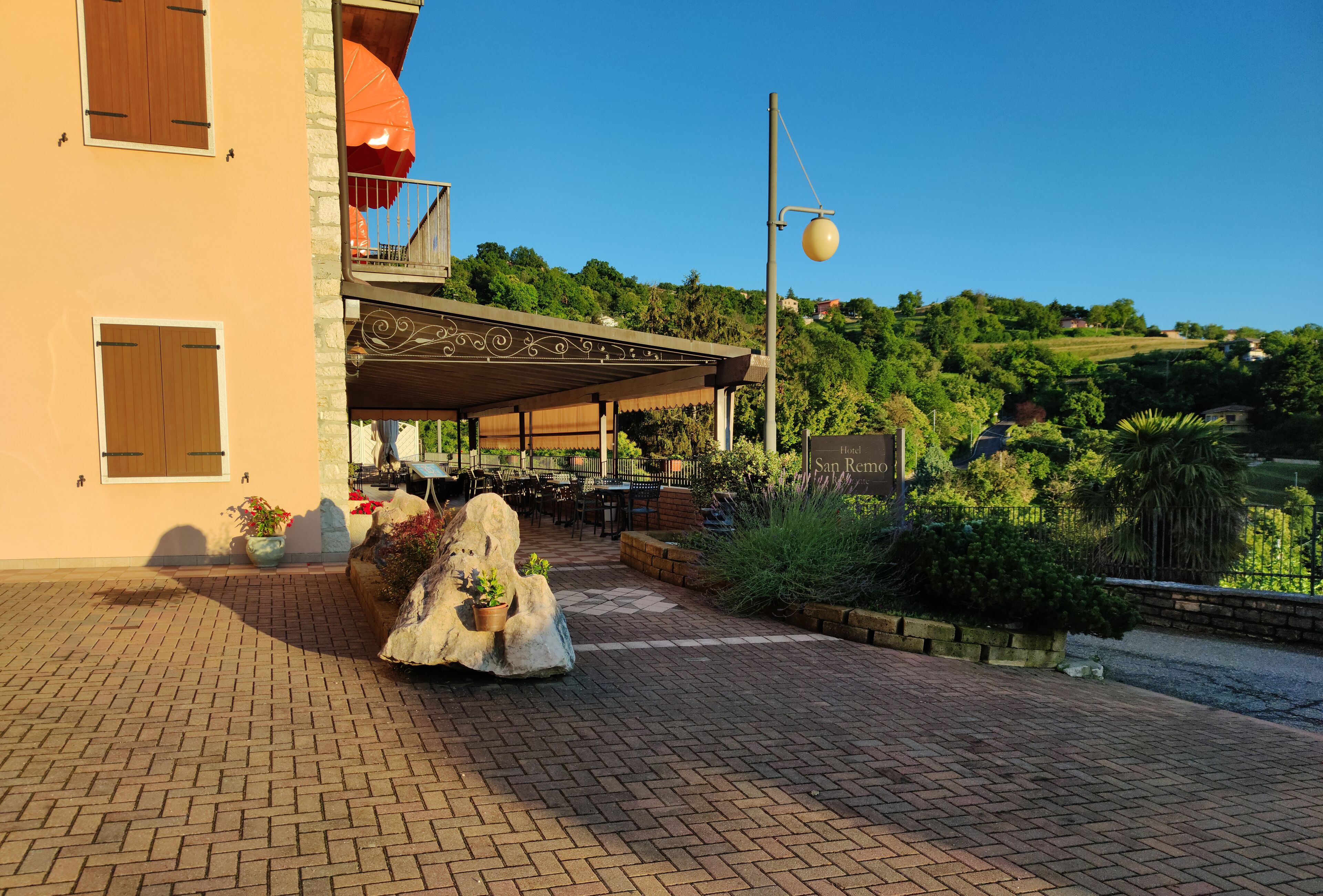 Cảnh từ trên cao