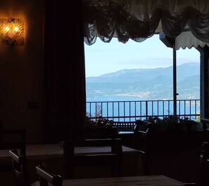 Local cuisine - Hotel San Remo (San Zeno di Montagna)