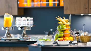 Daily buffet breakfast (EUR 7.90 per person)