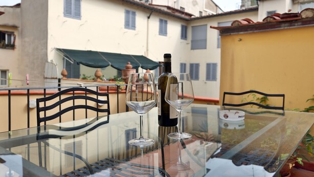 Unclassified image, 1 of 19, button - Beautiful terrace Santo Spirito (Florence)