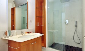 Apartment, 1 Bedroom | Bathroom - Beautiful terrace Santo Spirito (Florence)