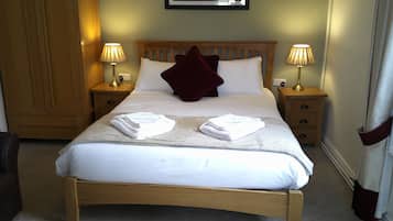 Executive Studio Suite, 1 Bedroom | 1 bedroom, desk, iron/ironing board, free WiFi