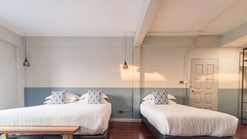 Deluxe Triple Room | 5 bedrooms, desk, soundproofing, WiFi (free)
