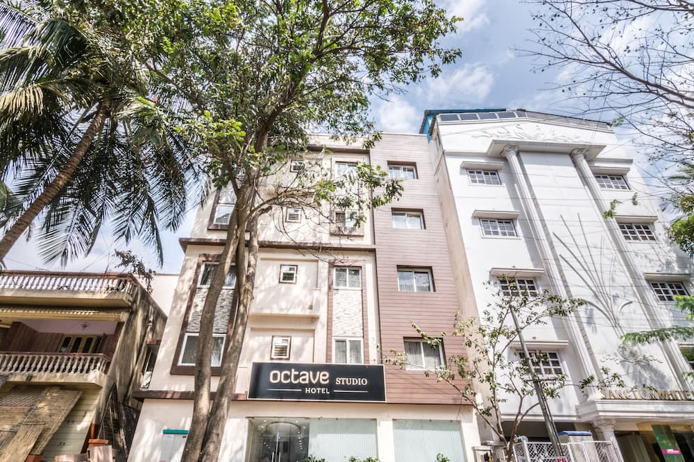 Octave Studio Hotel