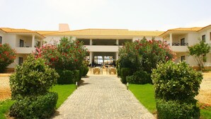 Property grounds - AJP Holidays - Tortuga Beach Resort 487 (Sal)