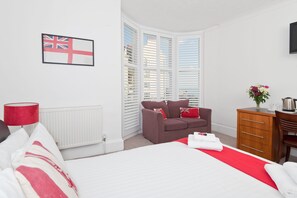 Double Room Sea View with En Suite Bathroom | Iron/ironing board, free WiFi, bed sheets - Hamptons Brighton (Brighton)