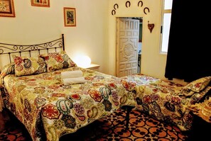 Triple Room, Ensuite (1) | Free WiFi - Hostel Patio 19 (Málaga)