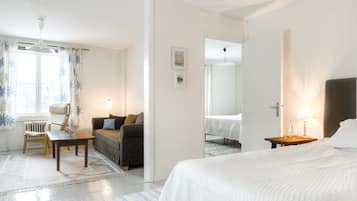 Family Room, Private Bathroom | Living area | TV