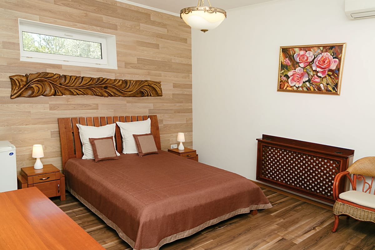 Standard Double Room, Balcony, Lake View | Premium bedding, desk, free WiFi