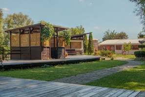 Exterior - Kupava (Podvirky)