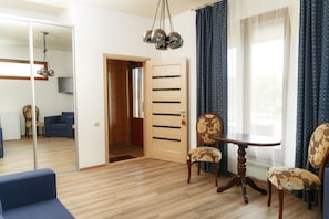 Room - Kupava (Podvirky)