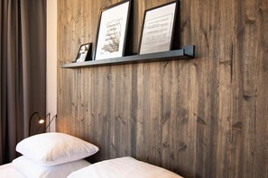 Literie de qualité supérieure, rideaux occultants, chambres insonorisées