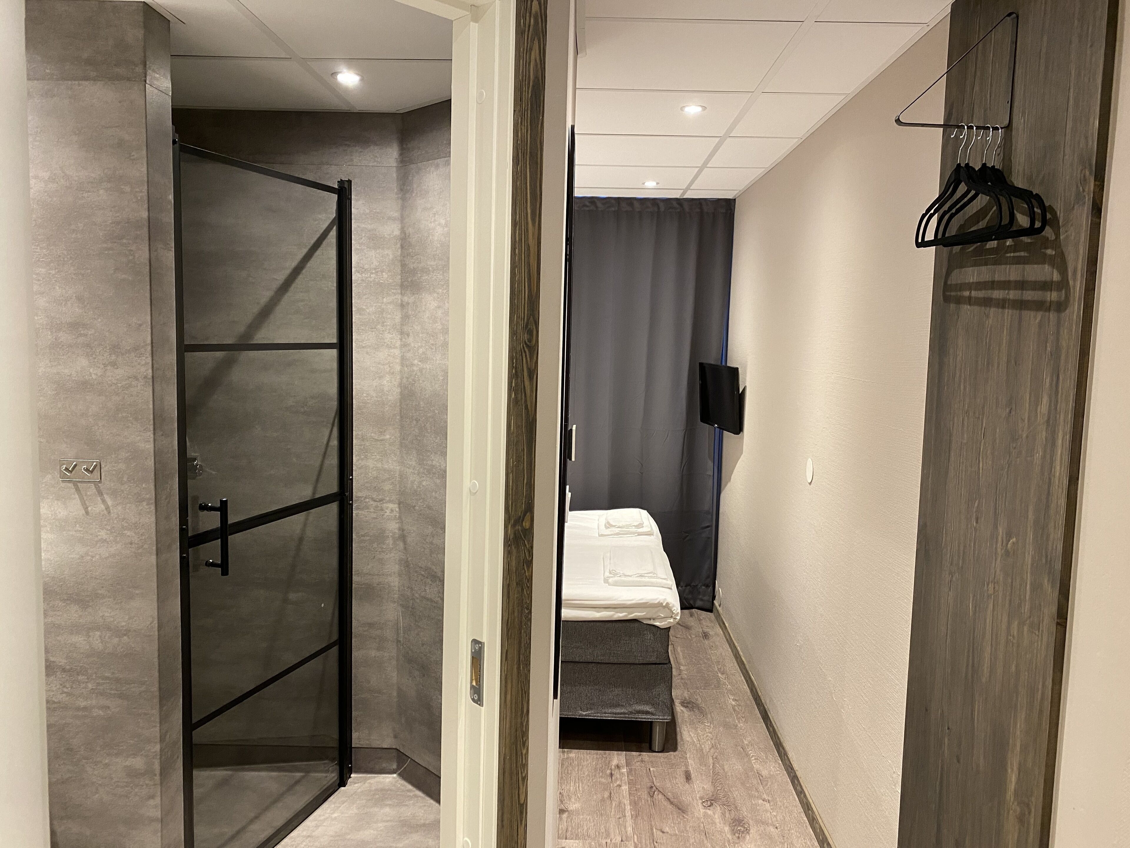 1 bedroom, premium bedding, blackout curtains, soundproofing